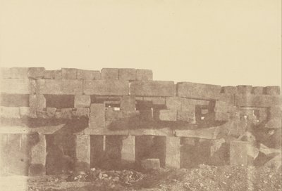 (Nahaufnahme der überdachten Passage von Thutmosis III, Karnak) von Théodule Devéria